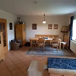 Haus Elbrose Inmitten Von Rosen Mit Elbdeichzugang By Interhome Ferienhaus Lenzerwische
