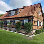 Haus Elbrose Inmitten Von Rosen Mit Elbdeichzugang By Interhome Ferienhaus