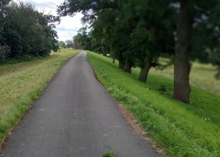 Сasa de vacaciones Haus Elbrose Inmitten Von Rosen Mit Elbdeichzugang By Interhome *