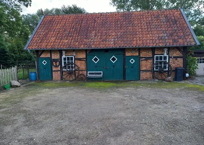 Haus Elbrose Inmitten Von Rosen Mit Elbdeichzugang By Interhome *